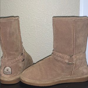 BearPaw Fuzzy Boots